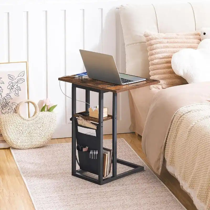 Table d'appoint en C avec station de charge - 52,1P x 39,1L x 61H cm