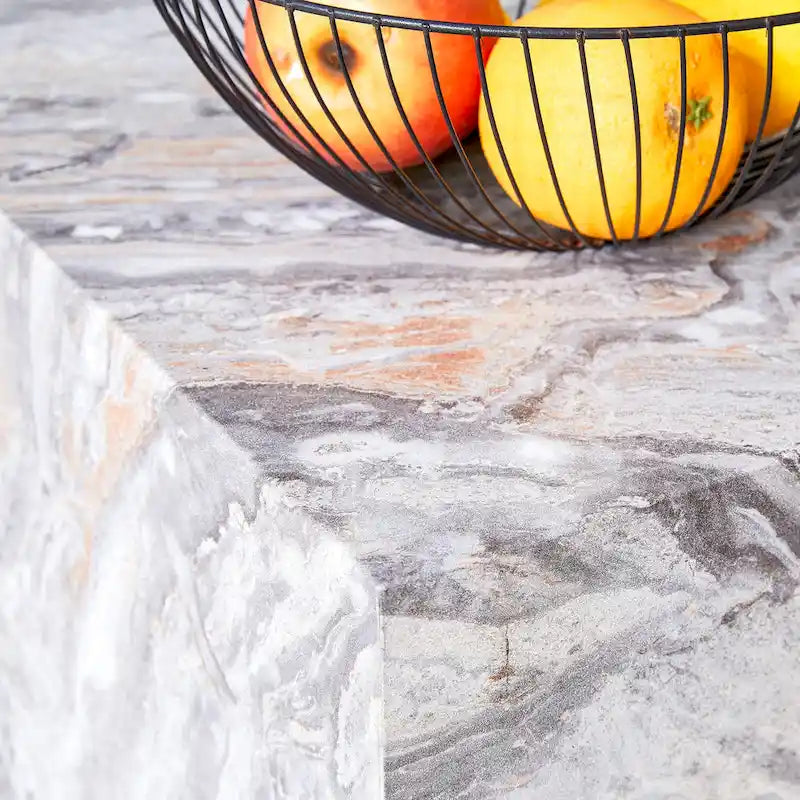 Table basse rectangulaire moderne avec base solide, Table basse en bois avec texture imitation marbre pour salon
