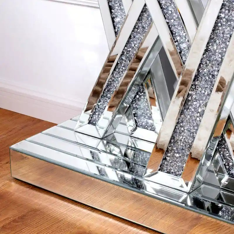 Console moderne argentée avec incrustation de diamants concassés