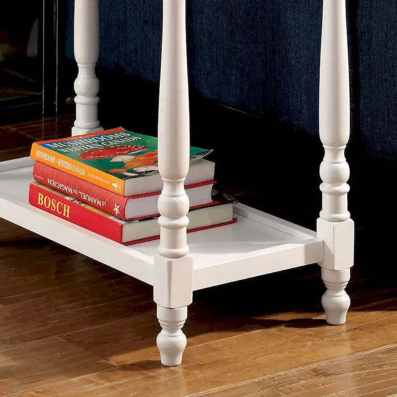 Table d'appoint Quam Farmhouse White de 25 pouces en bois massif à 1 étagère par Furniture of America