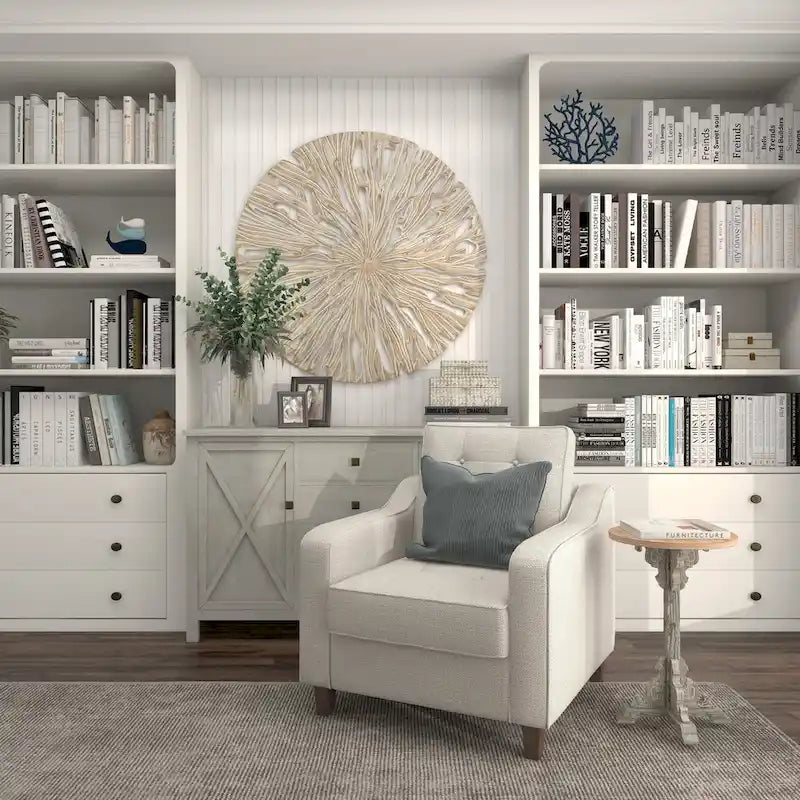 Table d'appoint ou de bout en bois sculpté avec plateau en bois marron - Gris, Blanc, Crème - Roche River Decor