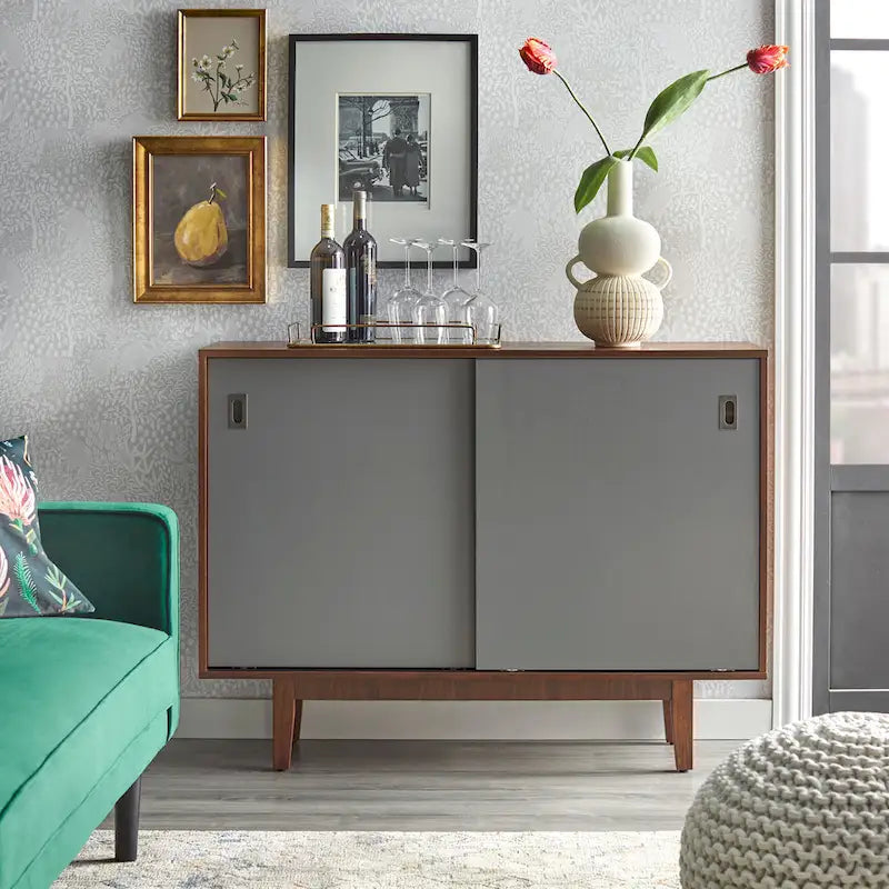 angelo:TABLE CONSOLE Menlo