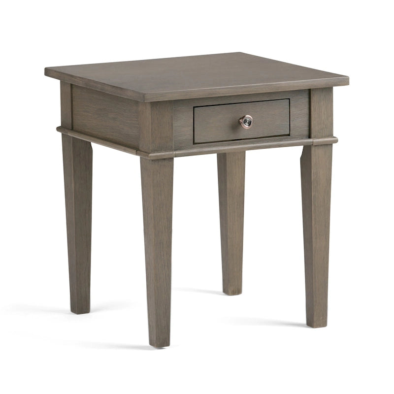 Table d'appoint carrée de transition WYNDENHALL Sterling en BOIS MASSIF de 45,7 cm de large - 45,7 L x 45,7 P x 50,8 H