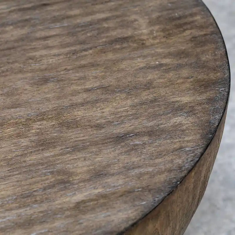 Table basse ronde en bois de noyer vieilli Uttermost Lark