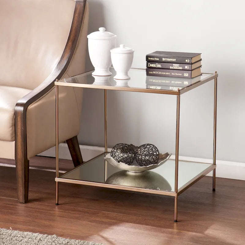 Table d'appoint Glam en verre SEI Furniture Grant