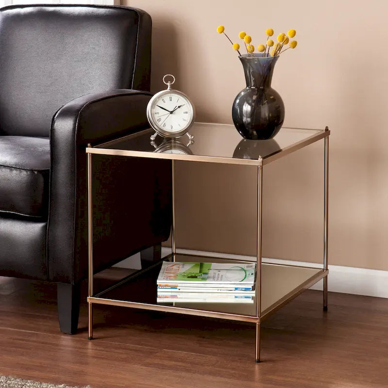 Table d'appoint Glam en verre SEI Furniture Grant
