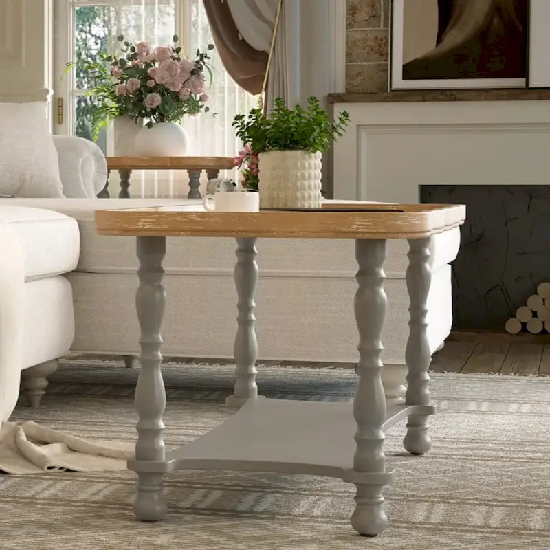 Table basse de style ferme française avec plateau et étagère naturels