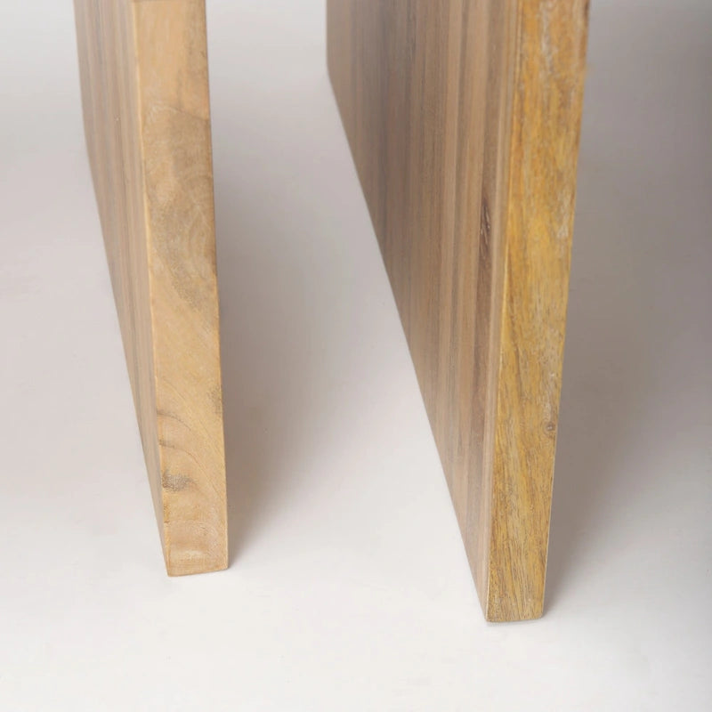 Tables d'appoint gigognes carrées en bois massif marron clair Chloe (lot de 2) - 20L x 20P x 24H