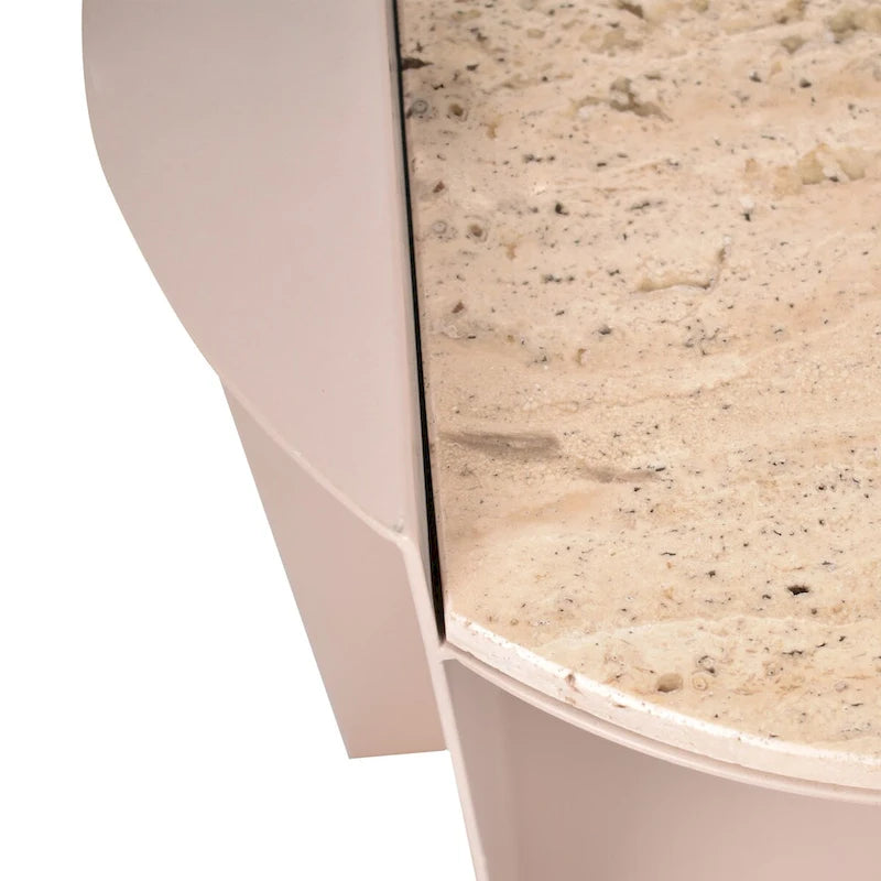 Javier 20 Table d'appoint contemporaine en forme de C, marbre naturel/métal fait à la main, beige/rose beige, par JONATHAN Y.