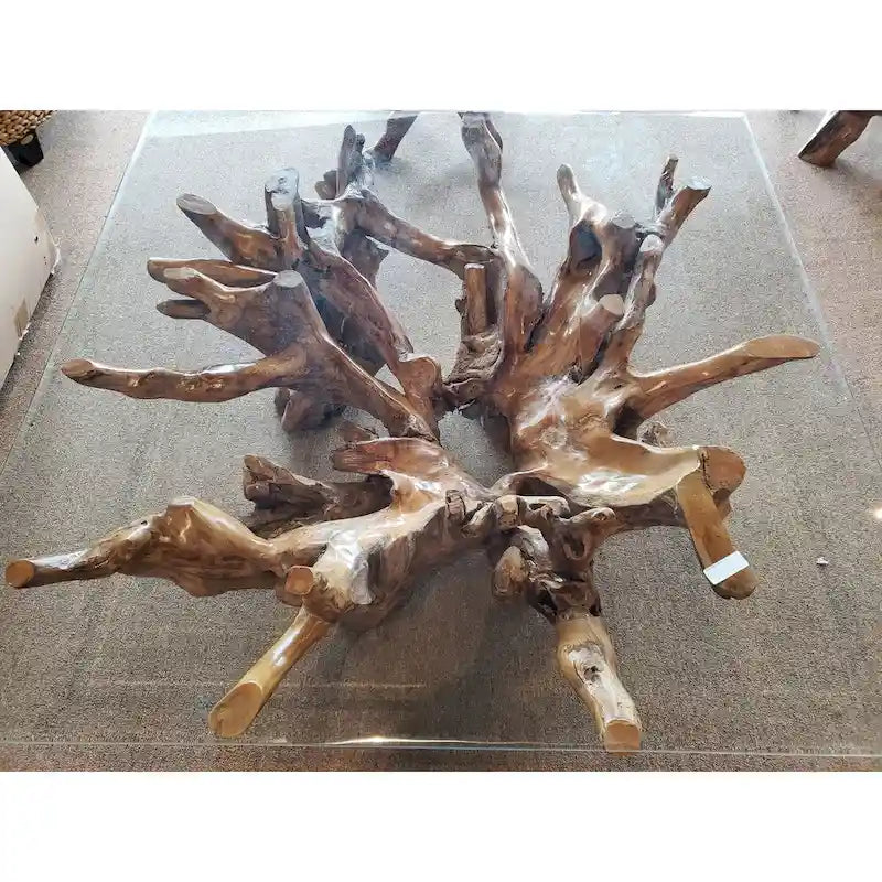 Table basse en racine de teck avec plateau en verre carré de 140 cm