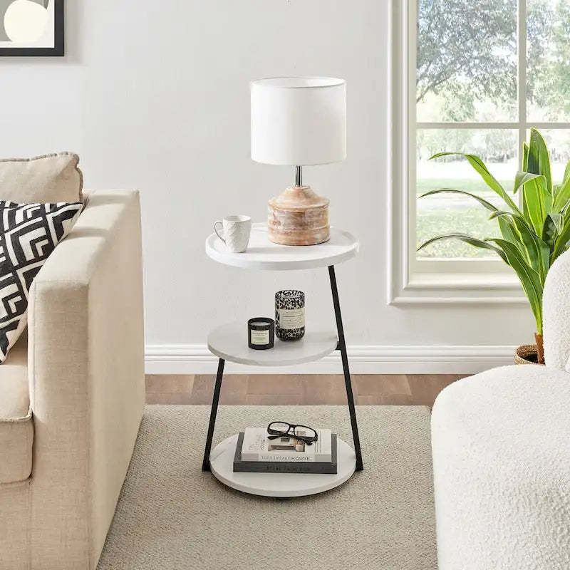 Table d'appoint Skylar à 3 niveaux avec plateau à rebord relevé et pieds asymétriques en métal de style moderne du milieu du siècle