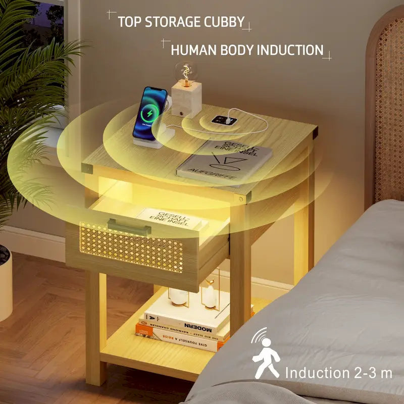 Table d'appoint avec lampe et station de recharge