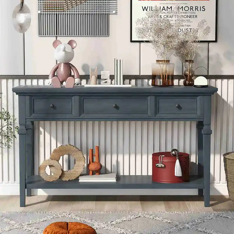 Console en bois de 50 po de style rétro classique avec trois tiroirs supérieurs et une étagère inférieure ouverte (fini gris délavé)
